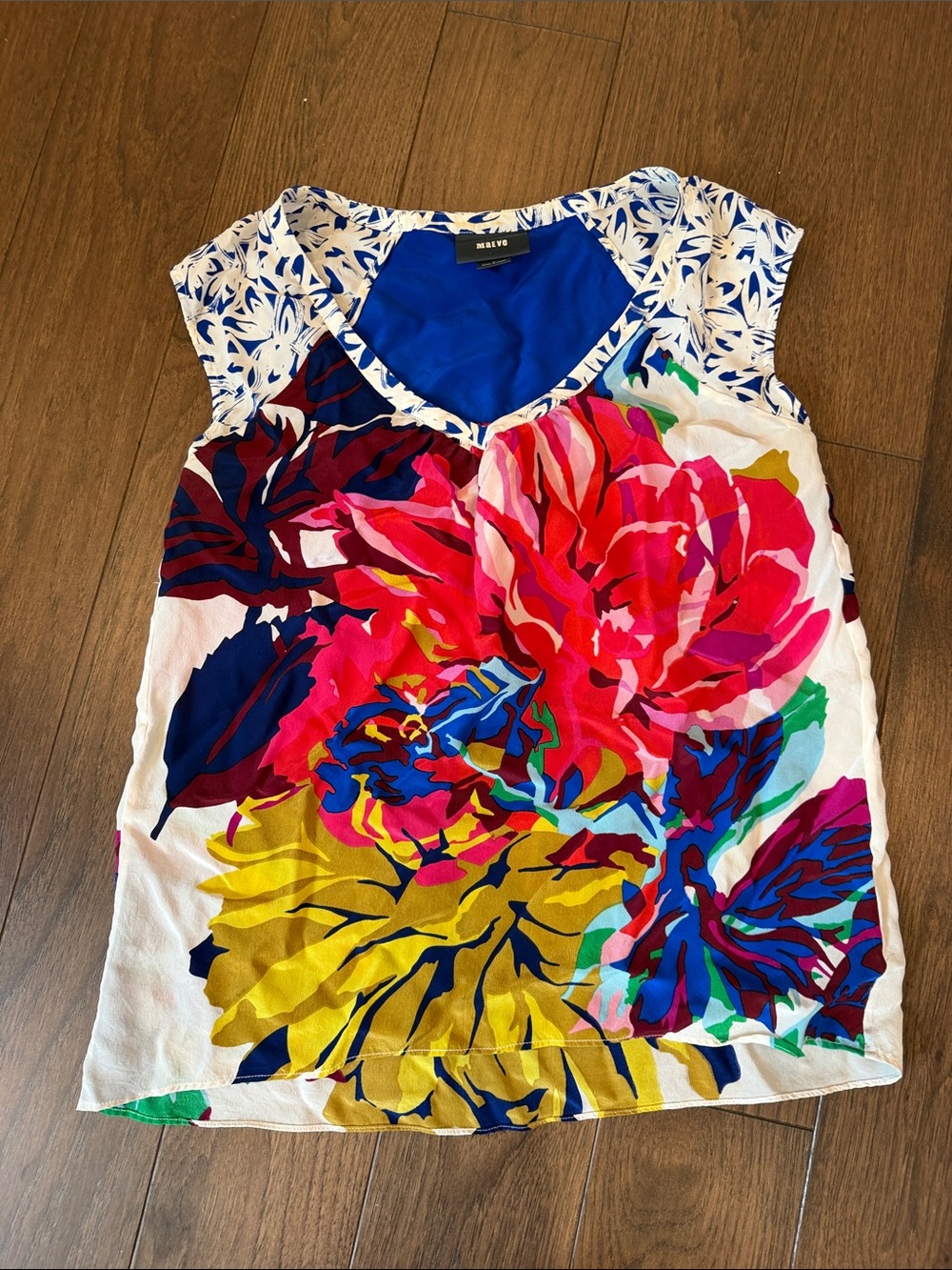 Maeve Bold Multicolor Floral V-Neck Cap Sleeve Top Size 0 - C69-060